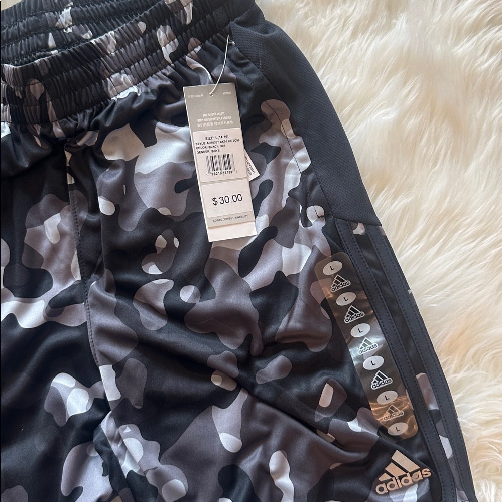 adidas Boys Core Camo Print Shorts Color Black Size L(14/16) NWT - Picture 6 of 9